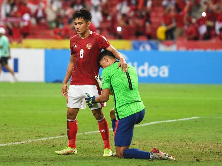 Foto: Skuad Garuda Merayakan di Lapangan, Tak Lupa Hibur Lawan