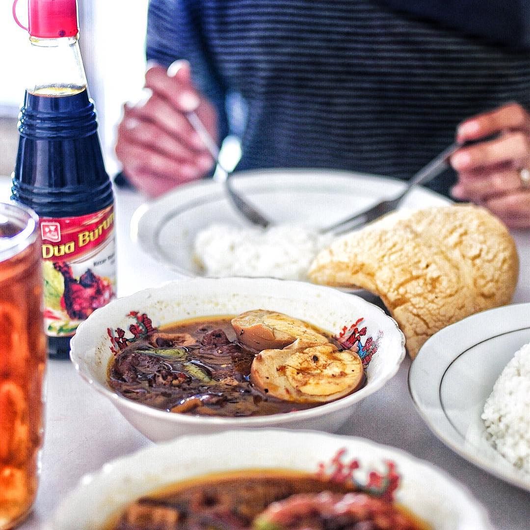 Liburan di Yogyakarta? 5 Warung Brongkos Legendaris Ini Wajib Disinggahi