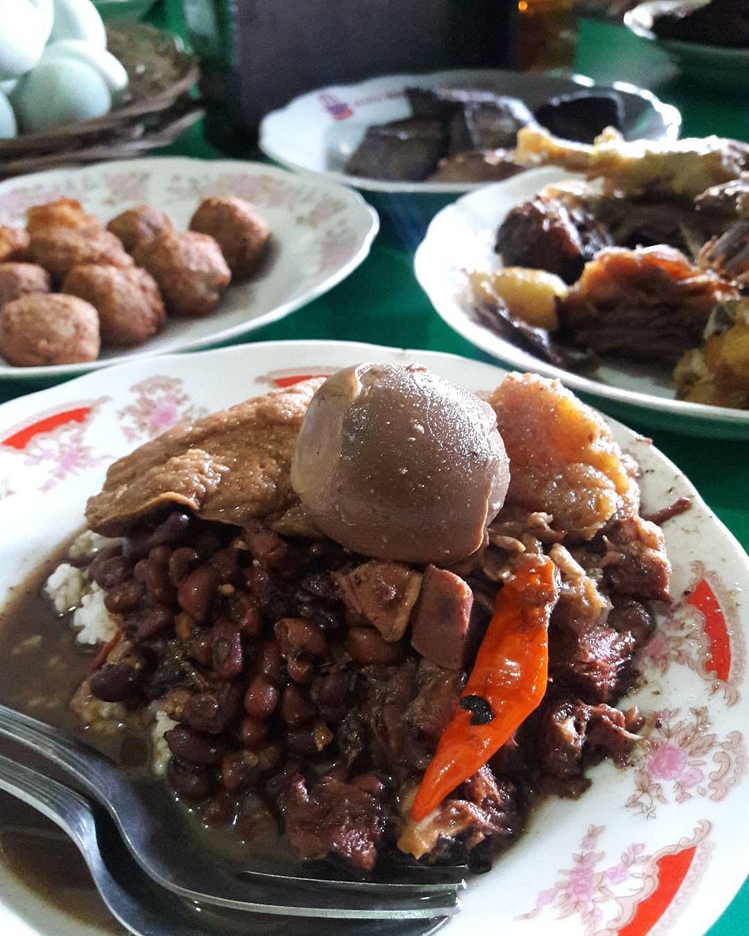 Liburan di Yogyakarta? 5 Warung Brongkos Legendaris  Ini Wajib Disinggahi