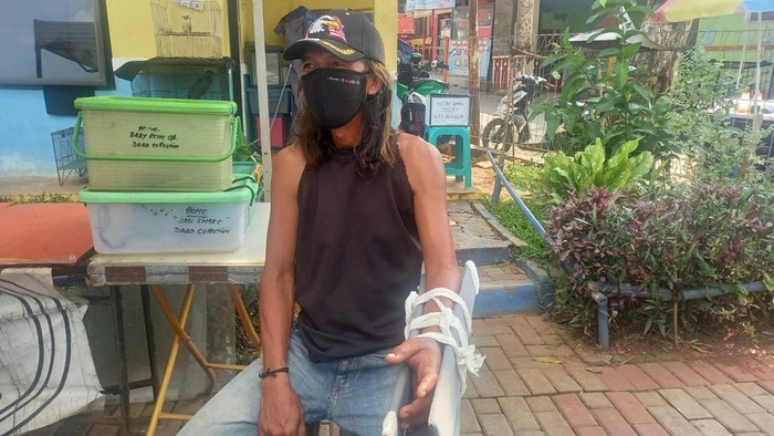 Doni pawang ular nyaris mati digigit kobra di Pamulang, Tangsel