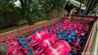 PT Pertamina (Persero) menyebut kenaikan ini untuk merespon tren peningkatan harga pada contract price (Aramco) CPA LPG yang terus naik pada 2021 ini.