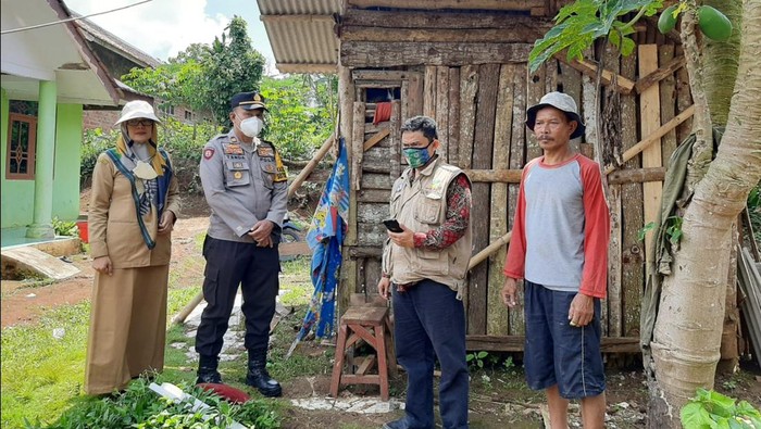 Eks pekerja migran di Sukabumi alami depresi.