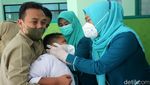 Genjot Vaksinasi, Ratusan Anak di Kudus Disuntik Vaksin COVID-19