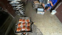 Kenaikan harga telur tercatat sudah melebihi 25 persen dari harga acuan pemerintah sebesar Rp 24 ribu per kg di level konsumen. 