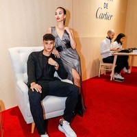 Irfan Fandi pun kerap kali diundang ke acara-acara fashion. Kali ini pria keturunan Afrika Selatan datang bersama adiknya, Iman Fandi. Foto: Instagram @irfanfandi17