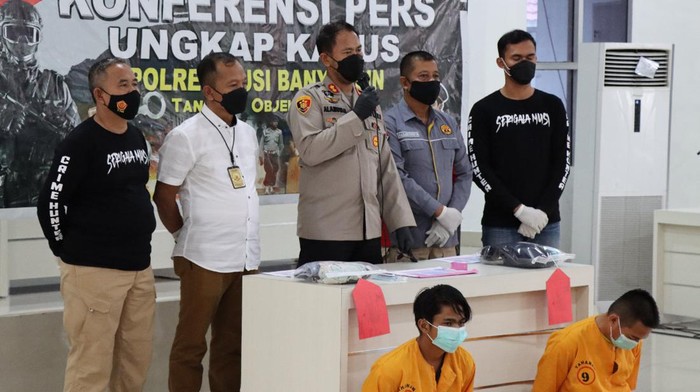 Konferensi pers penangkapan 2 tersangka kasus pemerkosaan (Dok. Polisi)