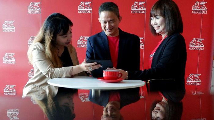 Layanan Inovatif Digital Medical Check Up Generali berkolaborasi dengan Prodia yang juga terkoneksi lewat aplikasi digital agen guna mempermudah nasabah mengajukan polis sekaligus untuk melakukan medical check up di laboratorium Prodia.