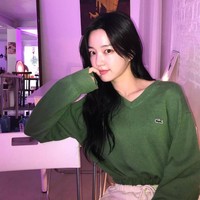 Dalam videonya, YouTuber Sojang mengatakan Lee Yubi adalah penggemar Jungkook BTS. Keduanya mengenal satu sama lain sejak 2018 dan mulai berpacaran pada 2020. Foto: dok. Instagram @yubi_190