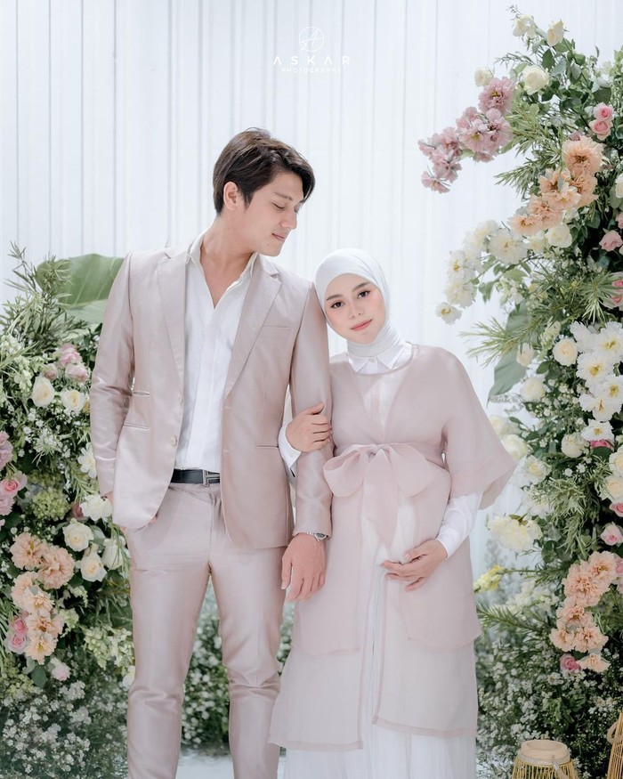 Lesti Kejora Melahirkan, Intip Momennya Saat Makan Romantis Bareng Rizky Billar Lesti Kejora Melahirkan, Intip Momennya Saat Makan Romantis Bareng Rizky Billar