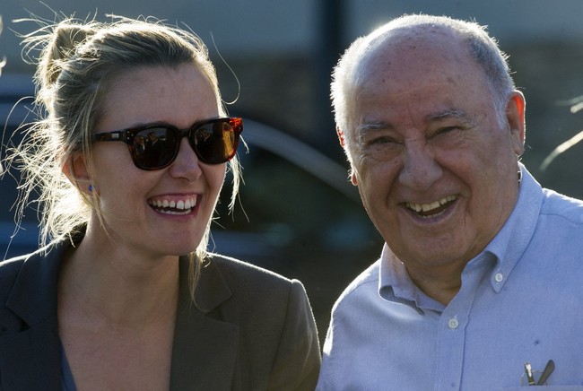 Marta Ortega merupakan anak perempuan termuda dari Amancio Ortega. Sang ayah yang berusia 85 tahun merupakan pendiri dari Inditex, perusahaan yang menaungi sejumlah brand fashion ternama seperti Masimmo Dutti, Zara, Pull & Bear, Stradivarius dan Bershka. Kekayaan Amancio diperkirakan lebih dari US$ 79,5 miliar dan termasuk jajaran orang terkaya dunia. Foto: AFP