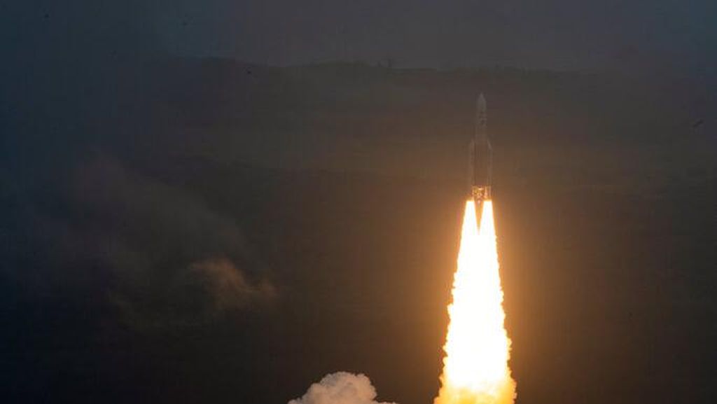 Roket NASA Diluncurkan dari Australia