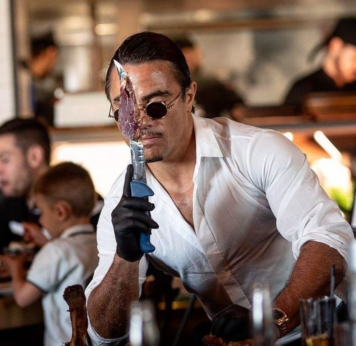 Resto Salt Bae Dikeluhkan Keasinan