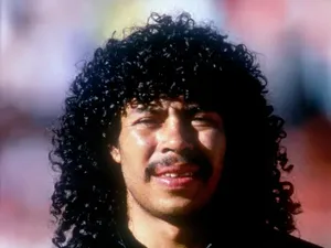 Pesepak Bola Operasi Plastik Disiarkan di TV: Aku Lelah Jadi Jelek