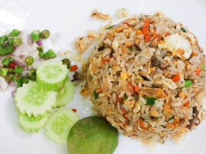 Resep Nasi Goreng Sayuran ala Thai yang Pedas Segar Untuk Sarapan Akhir Bulan