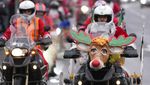 Aksi Biker di Serbia Konvoi Pakai Kostum Sinterklas Saat Natal