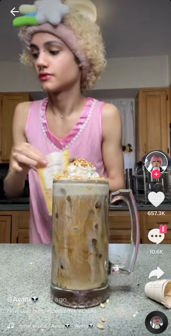 Aksi TikToker Bikin Kopi Sembrono