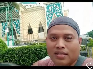 Viral Salat di Masjid Rest Area Km 57 Tol Japek Wajib Vaksin, Ini Kata DMI