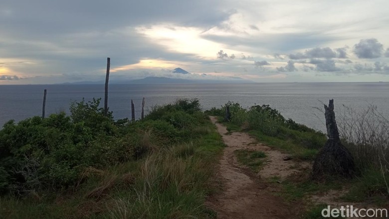 Bukit Malimbu di Lombok Bukit Malimbu di Lombok