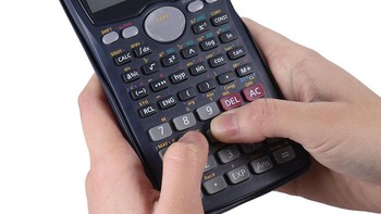 Kalkulator statistik favorit mahasiswa pada zamannya. Foto: Insider