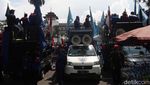 Gedung Sate Dikepung Buruh