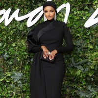 Memilih Halima Aden sebagai wanita tercantik di dunia ketiga, pemilihan wanita tercantik di dunia dilakukan TC Candler dan The Independent Critis dengan melihat dan mendengarkan saran yang dikirimkan ke mereka dari berbagai belahan dunia. Kriteria pemilihan wanita tercantik di dunia ini adalah berdasarkan kesempurnan penampilan aesthetic, keeleganan, keorisinilan, passion, dan lain-lain. Foto: Dok. Instagram @halima