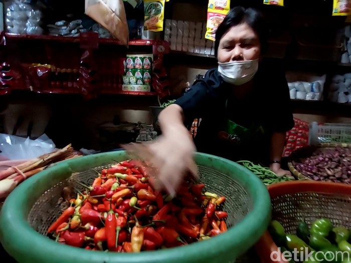 Harga cabai rawit di Kota Bandung tembus Rp 120 ribu