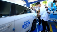 Dalam peresmian ini Gibran berkesempatan test drive mobil listrik yang telah di charger menggunakan SPKLU pertama di Kota Surakarta tersebut dan mengungkapkan bahwa mengendarai mobil listrik lebih baik karena lebih ramah lingkungan dan juga tidak ada suaranya.