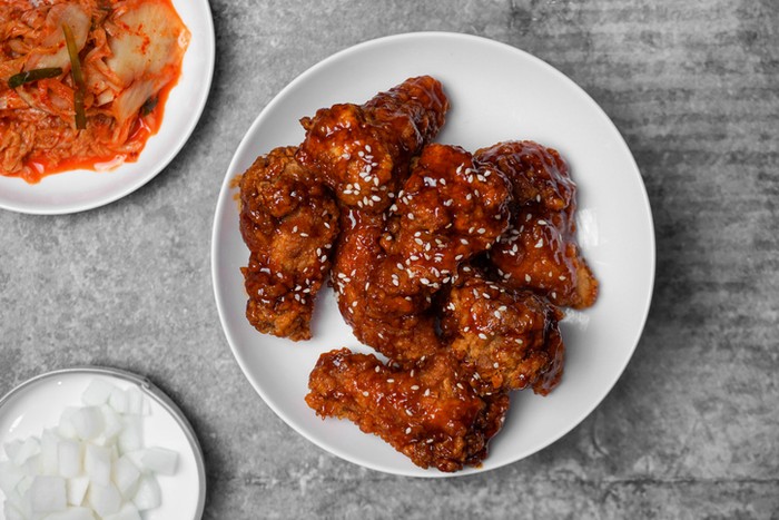 Kritikus Makanan Ini Dihujani Protes Usai Sebut Ayam Goreng Korea Hambar Kritikus Makanan Ini Dihujani Protes Usai Sebut Ayam Goreng Korea Hambar