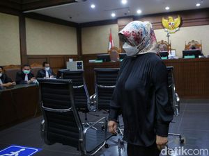 Eks Direktur Jasindo Solihah Dituntut 4 Tahun Penjara