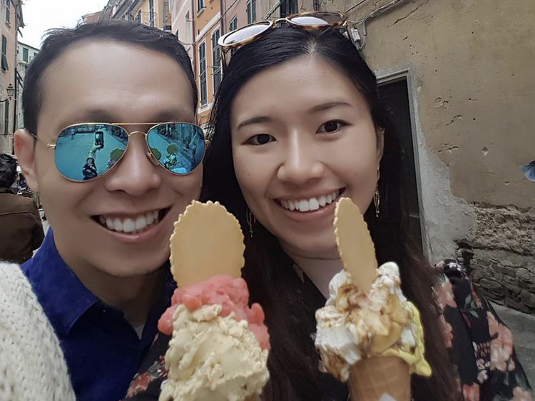 Momen dr. Richard Lee Cicip Gelato hingga Mie Instan di Luar Negeri