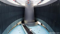 Museum ini menyimpan benda-benda dan semua kenangan tentang tsunami Aceh silam