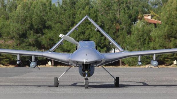 Pesawat udara tak berawak (UAV) atau drone Bayraktar TB2 (Tactical Block 2)  (defenceturkey.com)
