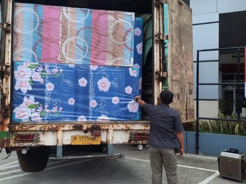 Polisi menangkap pasutri penjual kasur palsu