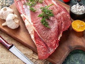 Praktis! Bisa Borong Daging Segar di 5 Online Shop Ini