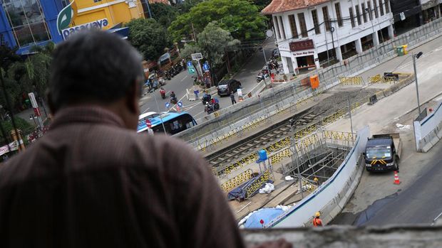 Rel Trem di Proyek MRT Fase 2A Glodok-Kota. (CNBC Indonesia/Tri Susilo)