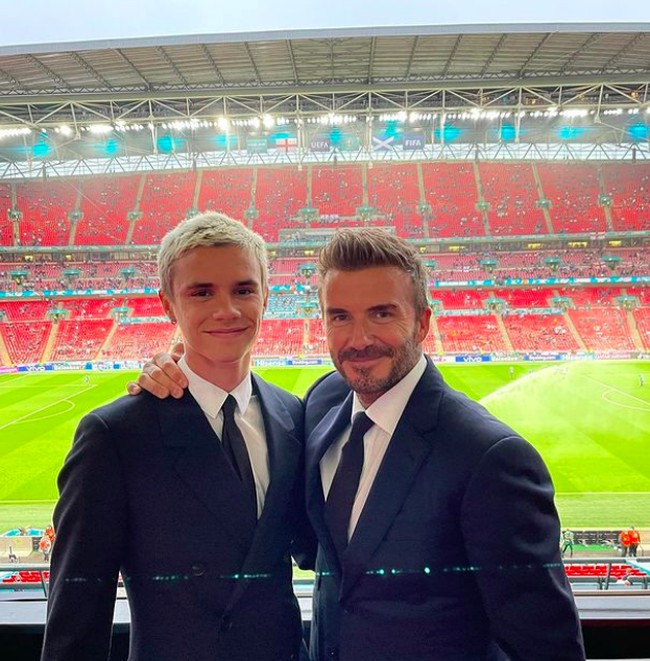 Romeo Beckham mengikuti jejak ayahnya menjadi pesepak bola. Kini anak kedua David Beckham dan Victoria itu menjadi brand ambassador untuk Puma. Foto: dok. Instagram