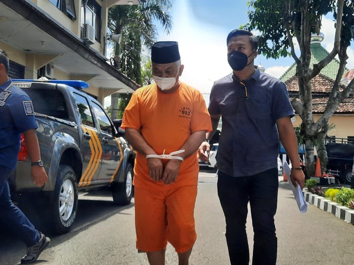 Seorang dosen kampus PTN di Yogyakarta jadi tersangka penipuan ratusan juta, Polres Sleman, Selasa (28/12/2021).