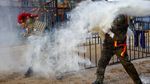 Serunya Saling Lempar Tepung dan Telur di Festival Spanyol
