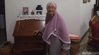 Saat ini, Wisma Soejono juga menjadi tempat tinggal Surdini dan keluarga. Surdini adalah menantu sekaligus mantan lurah pertama di Tetebatu. (Bonauli/detikcom)
