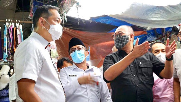 Wali Kota Padang Hendri Septa berterima kasih kepada anggota DPR RI asal Sumbar Andre Rosiade yang telah memasilitasi pembangunan Pasar Belimbing, Kuranji, Kota Padang. Pada tahun 2022 rencananya pasar di perumahan terbesar di Sumbar itu akan dibangun dengan dana Rp 4 miliar.