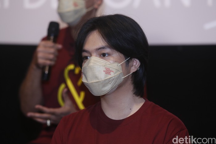 Angga Yunanda Angga Yunanda di Press Confrence dan Press Screening Film Cinta Pertama Kedua dan Ketiga, XXI Epicentrum Jakarta (28/12).