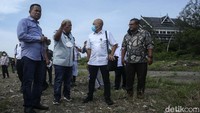 Komisi B DPRD DKI Jakarta kaget ketika meninjau lokasi Sirkuit Formula E di Ancol, Jakarta. Sebab, Sekretaris Komisi B DPRD DKI Jakarta Pandapotan Sinaga menyebut lokasi ini dulunya merupakan rawa-rawa dan pembuangan lumpur hasil proyek.