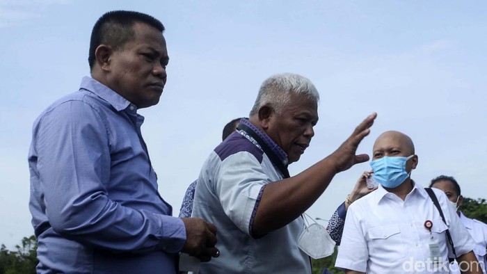 Ditinjau DPRD DKI, Lahan Formula E Bekas Pembuangan Lumpur Komisi B DPRD DKI Jakarta meninjau lokasi Sirkuit Formula E di Ancol, Jakarta. Lahan ini ternyata dulunya merupakan rawa-rawa dan pembuangan lumpur hasil proyek.