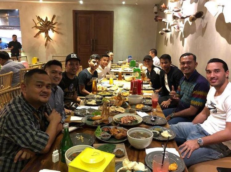 Ezra Walian, Pemain di Piala AFF 2020 yang Hobi Makan Nasi Padang