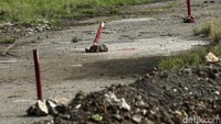 Jakpro, kata Gunung, telah memasang standar khusus terhadap aspal yang akan digunakan sebagai lintasan. Variabel yang menjadi standar adalah ketebalan aspal, kemiringan aspal, batu untuk material aspal, tipe batu yang akan digunakan sebagai bahan baku aspal.