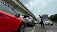 Seperti diketahui, pedagang kalender musiman mulai menjamur jelang pergantian tahun 2021-2022.
