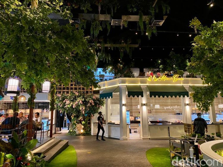 Hits Banget! Resto Taman Indoor Cantik yang Sajikan Sate Maranggi hingga Nasi Bali