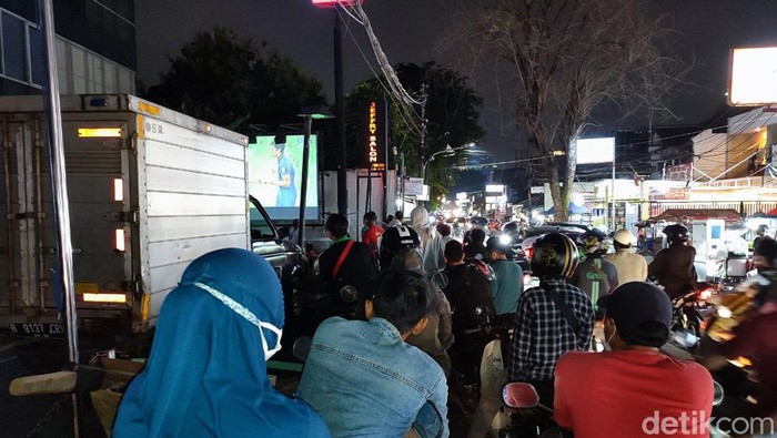 Nobar Final Piala AFF 2020 di Jaksel