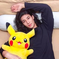 Daftar tahunan 100 wanita tercantik dan pria tertampan di dunia versi TC Candler telah keluar. Untuk daftar The 100 Most Handsome Faces of 2021, nama Paing Takhon menduduki peringkat pertama. Kali kedua masuk daftar ini, ia berhasil mengalahkan V BTS yang harus puas di posisi kedua. (Foto: Instagram/@paing_takhon)