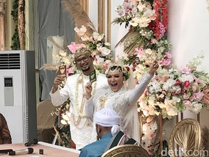 Roro Fitria Akan Bulan Madu ke Lombok Naik Motor